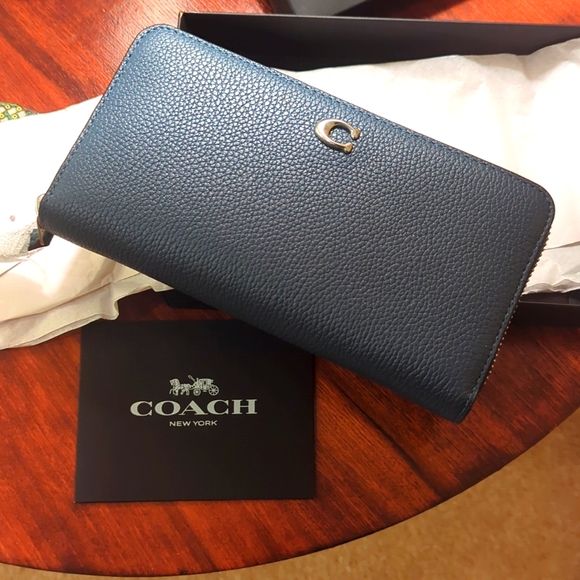 NIB, NWT Coach Accordion Wallet, Denim Blue - Picture 1 of 5